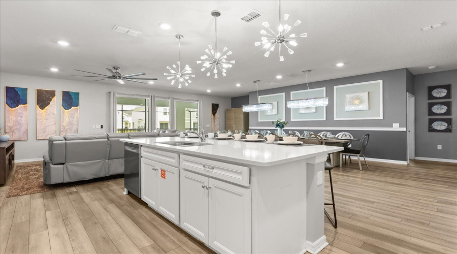 DAVENPORT, Florida 33897, 10 Bedrooms Bedrooms, ,8 BathroomsBathrooms,Residential,For Sale,LELANI,0,MFRS5134426