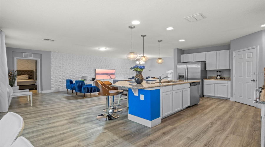 DAVENPORT, Florida 33896, 4 Bedrooms Bedrooms, ,3 BathroomsBathrooms,Residential,For Sale,YORKSHIRE,0,MFRG5102313