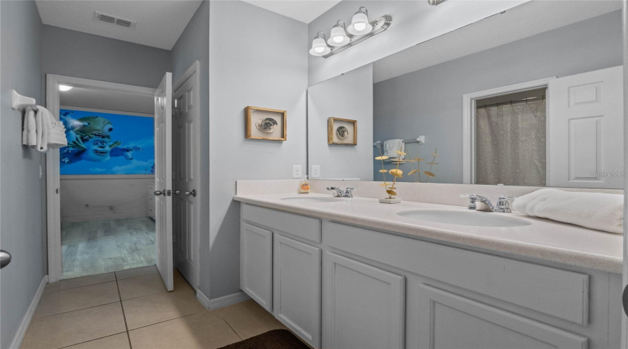 DAVENPORT, Florida 33896, 4 Bedrooms Bedrooms, ,3 BathroomsBathrooms,Residential,For Sale,YORKSHIRE,0,MFRG5102313