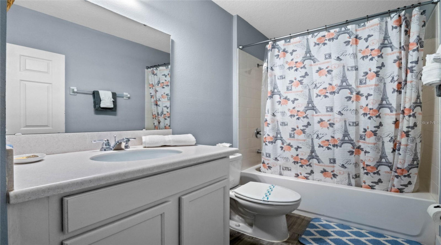 DAVENPORT, Florida 33896, 4 Bedrooms Bedrooms, ,3 BathroomsBathrooms,Residential,For Sale,YORKSHIRE,0,MFRG5102313