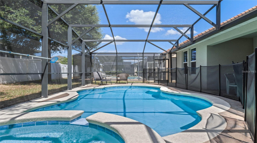 DAVENPORT, Florida 33896, 4 Bedrooms Bedrooms, ,3 BathroomsBathrooms,Residential,For Sale,YORKSHIRE,0,MFRG5102313