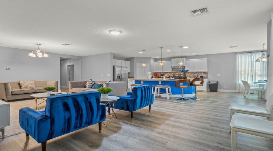 DAVENPORT, Florida 33896, 4 Bedrooms Bedrooms, ,3 BathroomsBathrooms,Residential,For Sale,YORKSHIRE,0,MFRG5102313