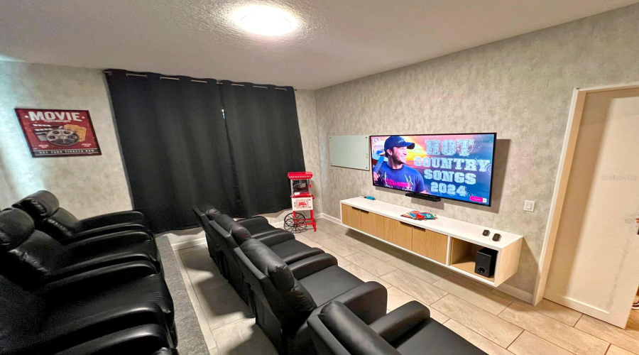 KISSIMMEE, Florida 34746, 5 Bedrooms Bedrooms, ,4 BathroomsBathrooms,Residential,For Sale,WINDERMERE,0,MFRO6345839
