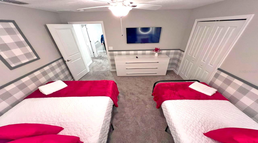 KISSIMMEE, Florida 34746, 5 Bedrooms Bedrooms, ,4 BathroomsBathrooms,Residential,For Sale,WINDERMERE,0,MFRO6345839