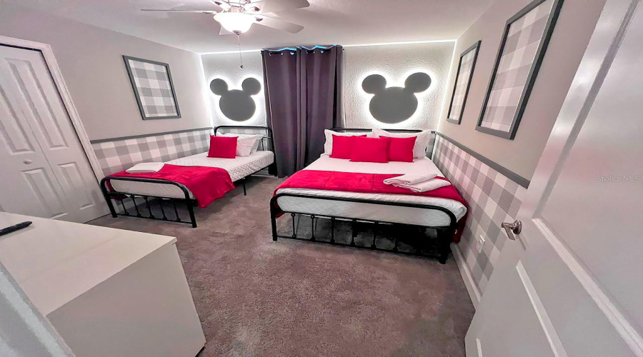 KISSIMMEE, Florida 34746, 5 Bedrooms Bedrooms, ,4 BathroomsBathrooms,Residential,For Sale,WINDERMERE,0,MFRO6345839