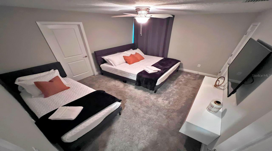 KISSIMMEE, Florida 34746, 5 Bedrooms Bedrooms, ,4 BathroomsBathrooms,Residential,For Sale,WINDERMERE,0,MFRO6345839