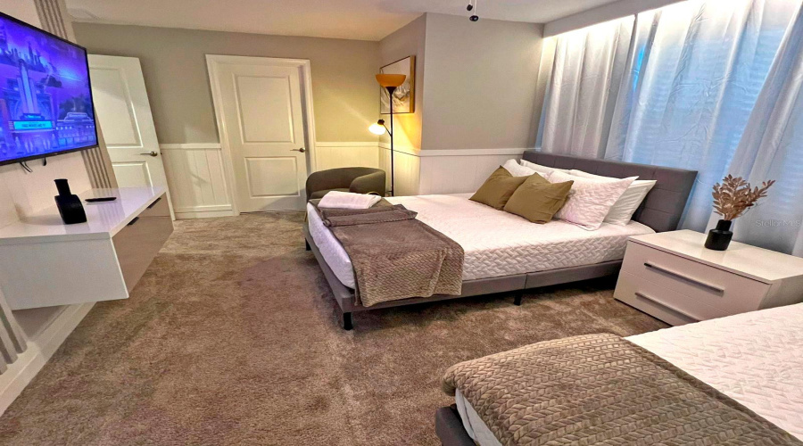 KISSIMMEE, Florida 34746, 5 Bedrooms Bedrooms, ,4 BathroomsBathrooms,Residential,For Sale,WINDERMERE,0,MFRO6345839