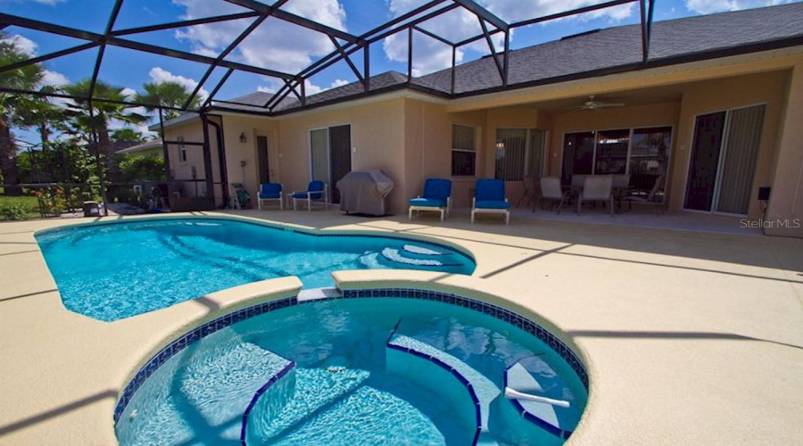 Plenty of space for everyone! Ample room to relax or entertain.