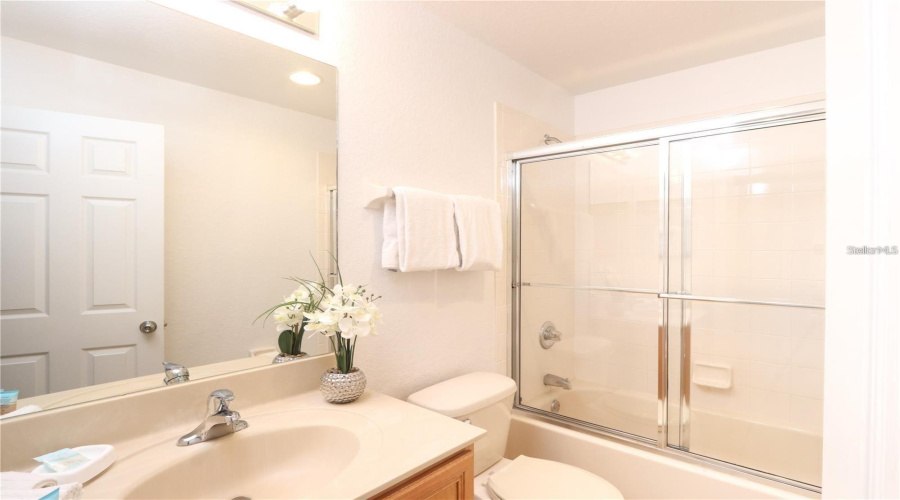 KISSIMMEE, Florida 34746, 4 Bedrooms Bedrooms, ,3 BathroomsBathrooms,Residential,For Sale,ROADSTER LN,0,MFRTB8427570