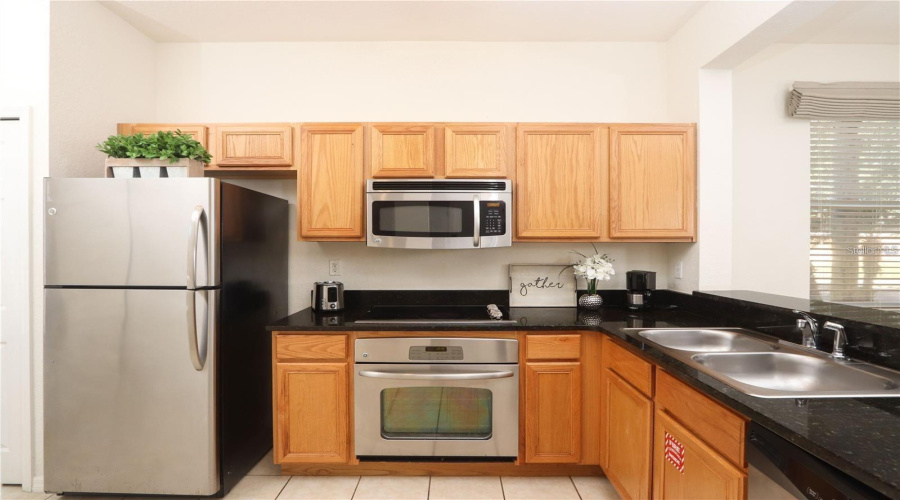 KISSIMMEE, Florida 34746, 4 Bedrooms Bedrooms, ,3 BathroomsBathrooms,Residential,For Sale,ROADSTER LN,0,MFRTB8427570