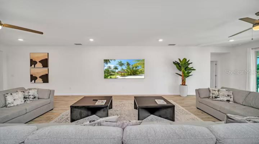 KISSIMMEE, Florida 34746, 15 Bedrooms Bedrooms, ,15 BathroomsBathrooms,Residential,For Sale,SHANTI,0,MFRO6346055