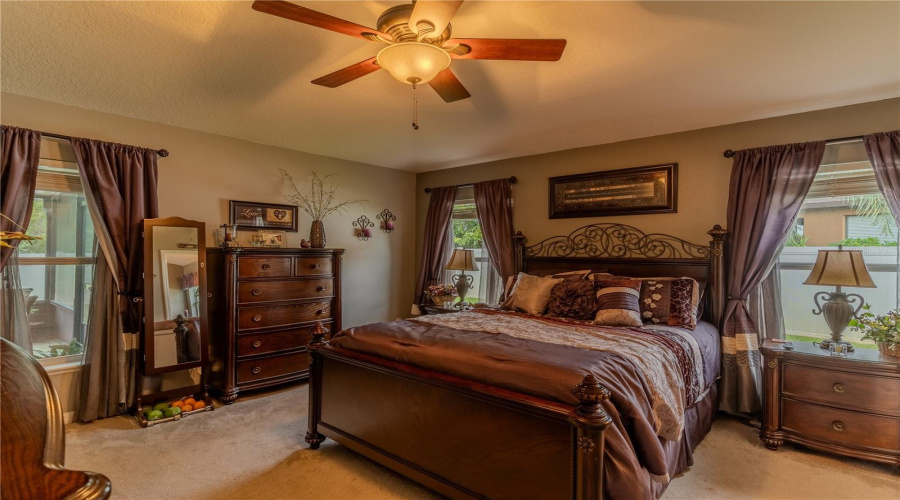 KISSIMMEE, Florida 34746, 3 Bedrooms Bedrooms, ,2 BathroomsBathrooms,Residential,For Sale,QUEENSTOWN,0,MFRP4936307