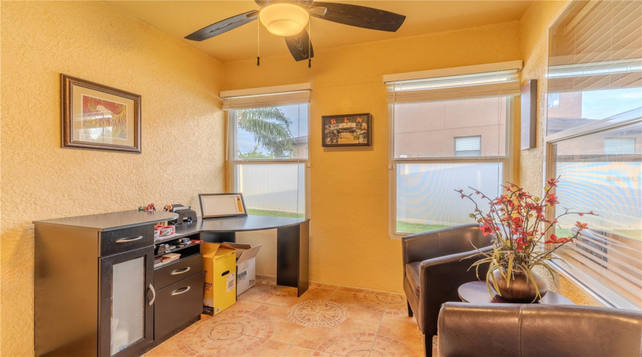 KISSIMMEE, Florida 34746, 3 Bedrooms Bedrooms, ,2 BathroomsBathrooms,Residential,For Sale,QUEENSTOWN,0,MFRP4936307