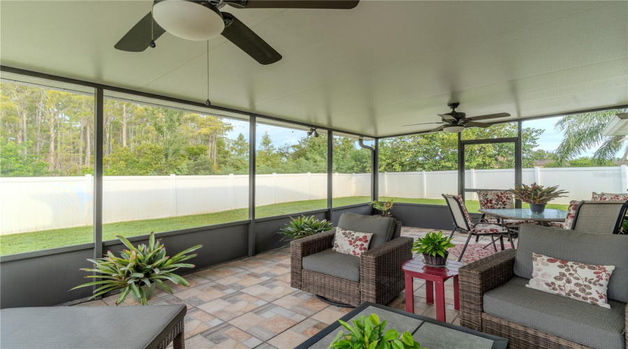 KISSIMMEE, Florida 34746, 3 Bedrooms Bedrooms, ,2 BathroomsBathrooms,Residential,For Sale,QUEENSTOWN,0,MFRP4936307