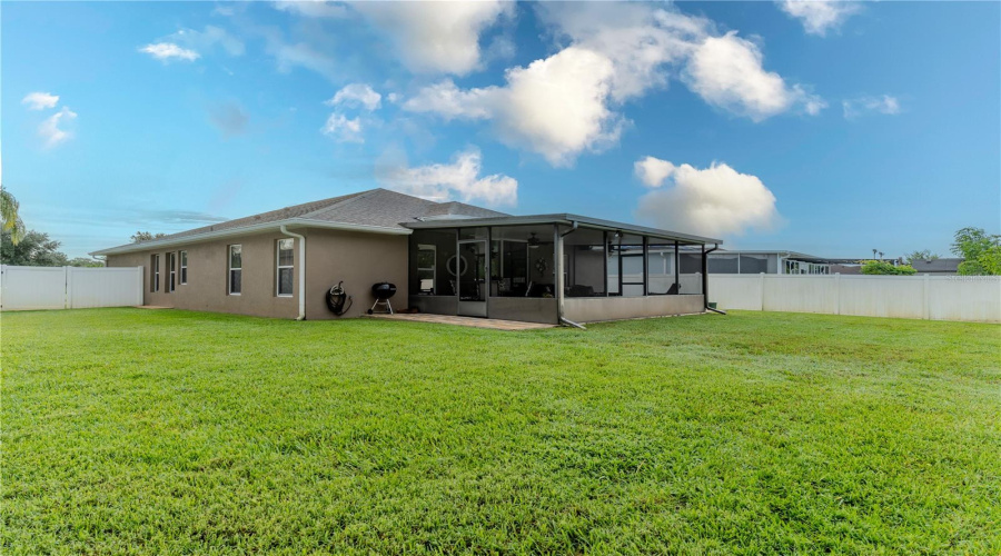 KISSIMMEE, Florida 34746, 3 Bedrooms Bedrooms, ,2 BathroomsBathrooms,Residential,For Sale,QUEENSTOWN,0,MFRP4936307