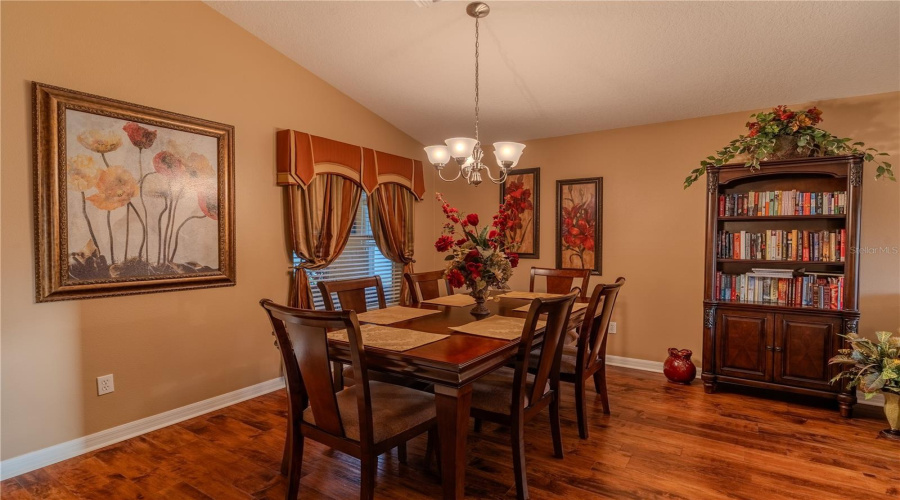 KISSIMMEE, Florida 34746, 3 Bedrooms Bedrooms, ,2 BathroomsBathrooms,Residential,For Sale,QUEENSTOWN,0,MFRP4936307