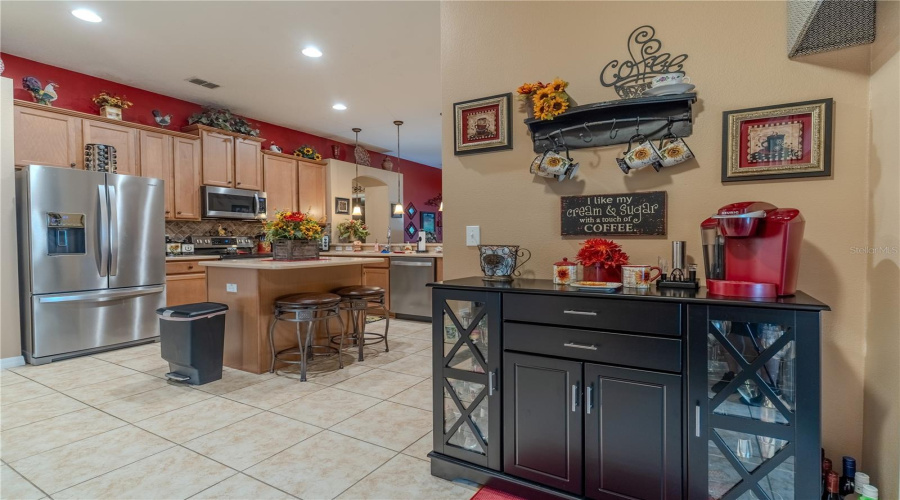 KISSIMMEE, Florida 34746, 3 Bedrooms Bedrooms, ,2 BathroomsBathrooms,Residential,For Sale,QUEENSTOWN,0,MFRP4936307