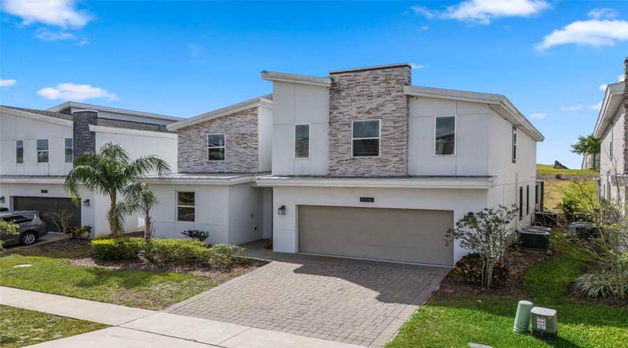 DAVENPORT, Florida 33896, 8 Bedrooms Bedrooms, ,5 BathroomsBathrooms,Residential,For Sale,CRUDEN BAY,0,MFRO6286563