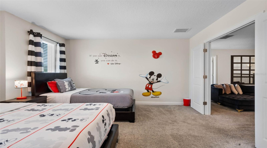 DAVENPORT, Florida 33896, 8 Bedrooms Bedrooms, ,5 BathroomsBathrooms,Residential,For Sale,CRUDEN BAY,0,MFRO6286563