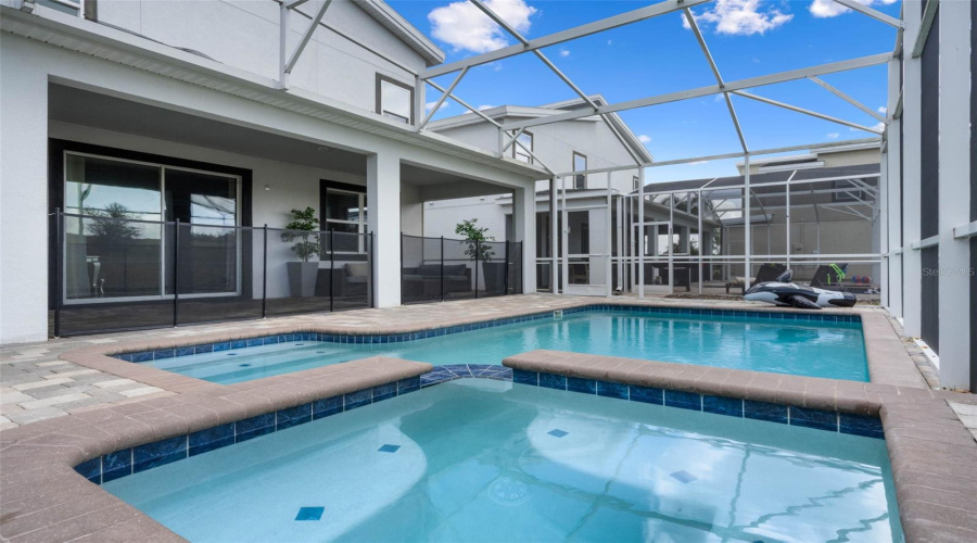 DAVENPORT, Florida 33896, 8 Bedrooms Bedrooms, ,5 BathroomsBathrooms,Residential,For Sale,CRUDEN BAY,0,MFRO6286563