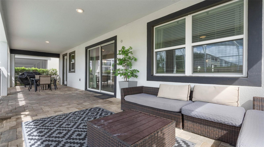 DAVENPORT, Florida 33896, 8 Bedrooms Bedrooms, ,5 BathroomsBathrooms,Residential,For Sale,CRUDEN BAY,0,MFRO6286563