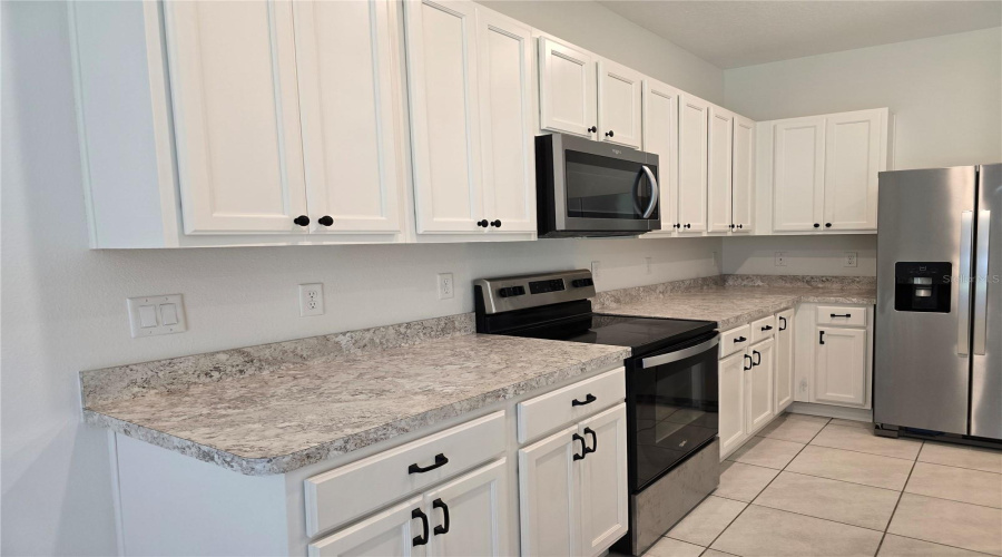 DAVENPORT, Florida 33837, 3 Bedrooms Bedrooms, ,2 BathroomsBathrooms,Residential,For Sale,YELLOW FINCH,0,MFRP4936327