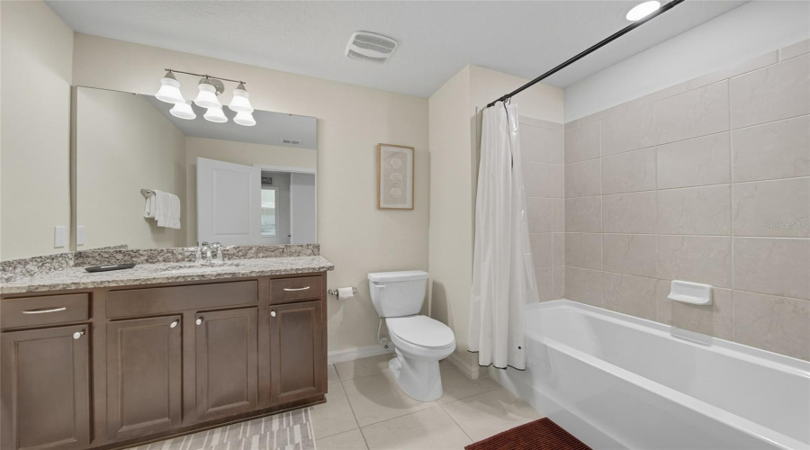 DAVENPORT, Florida 33897, 5 Bedrooms Bedrooms, ,4 BathroomsBathrooms,Residential,For Sale,LILAC,0,MFRO6346178
