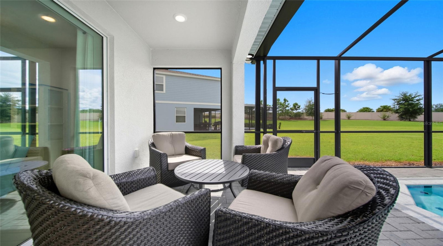 DAVENPORT, Florida 33897, 5 Bedrooms Bedrooms, ,4 BathroomsBathrooms,Residential,For Sale,LILAC,0,MFRO6346178