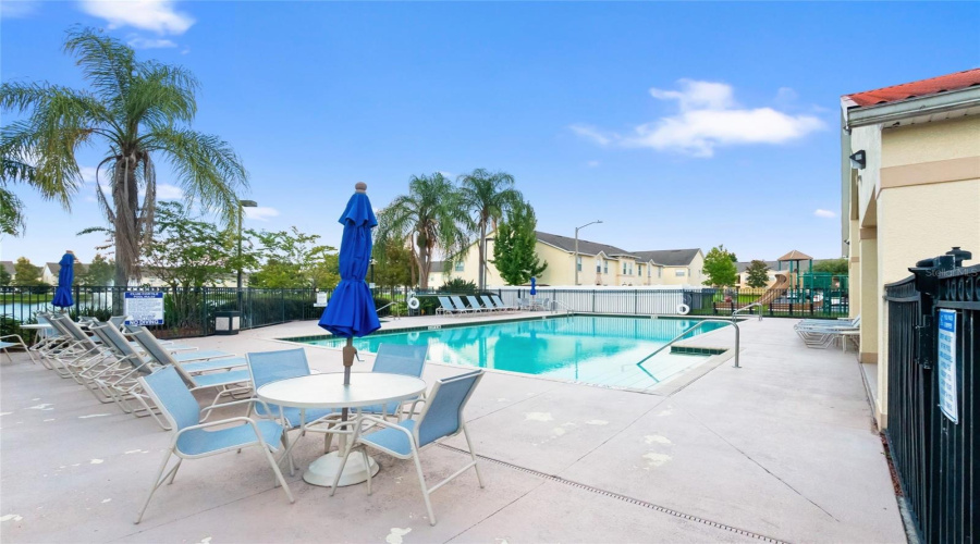 KISSIMMEE, Florida 34746, 4 Bedrooms Bedrooms, ,3 BathroomsBathrooms,Residential,For Sale,CLUB CORTILE,0,MFRO6346040