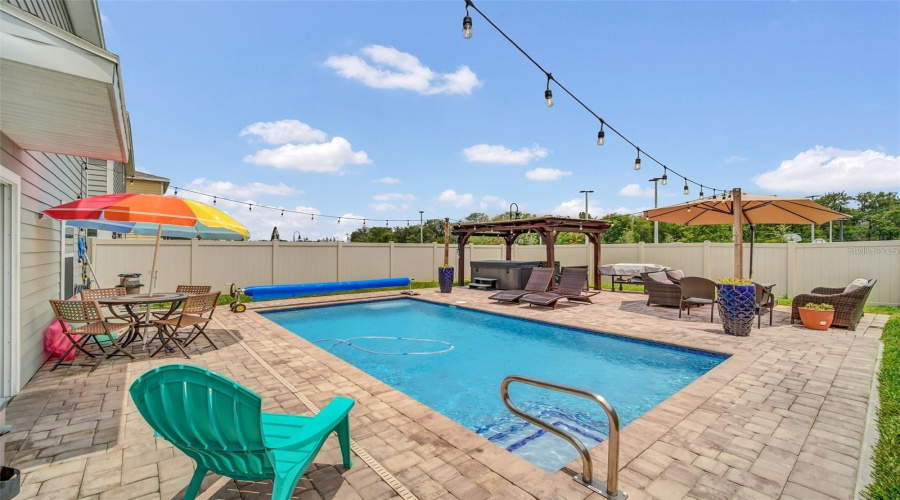 KISSIMMEE, Florida 34746, 6 Bedrooms Bedrooms, ,3 BathroomsBathrooms,Residential,For Sale,SUNNY CREEK,0,MFRO6331031