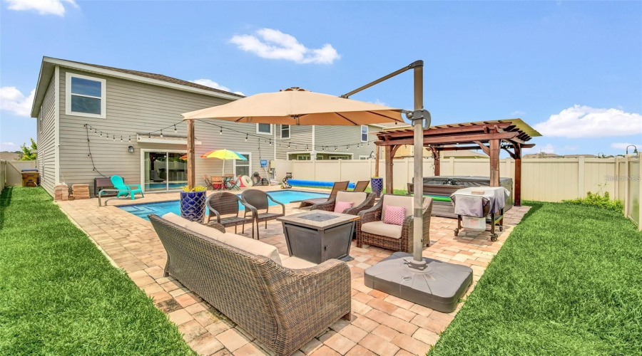 KISSIMMEE, Florida 34746, 6 Bedrooms Bedrooms, ,3 BathroomsBathrooms,Residential,For Sale,SUNNY CREEK,0,MFRO6331031