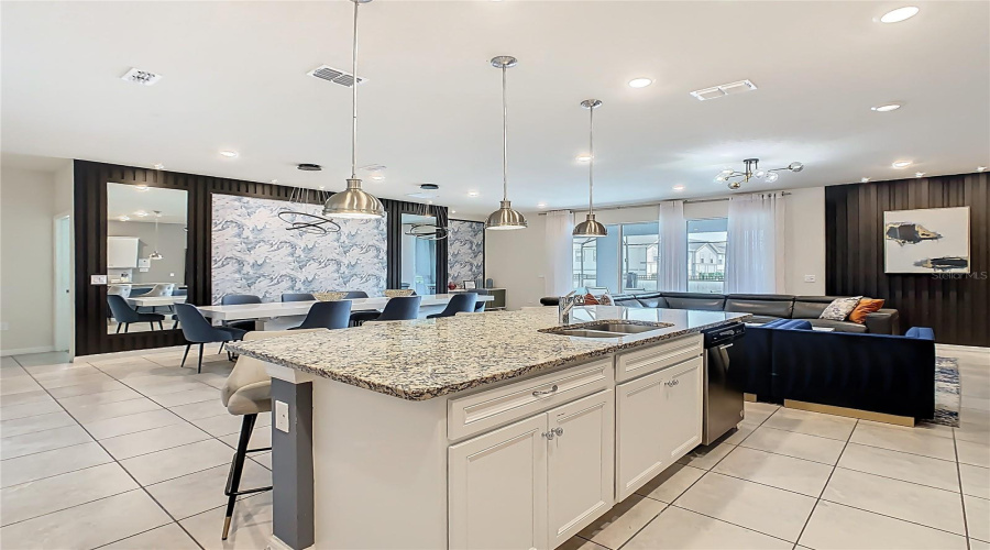 DAVENPORT, Florida 33897, 10 Bedrooms Bedrooms, ,8 BathroomsBathrooms,Residential,For Sale,LILAC,0,MFRO6346180