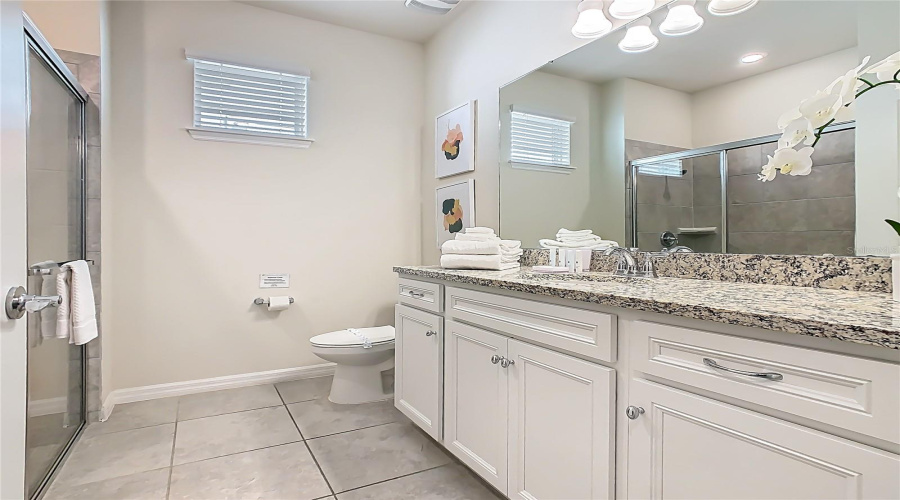 DAVENPORT, Florida 33897, 10 Bedrooms Bedrooms, ,8 BathroomsBathrooms,Residential,For Sale,LILAC,0,MFRO6346180