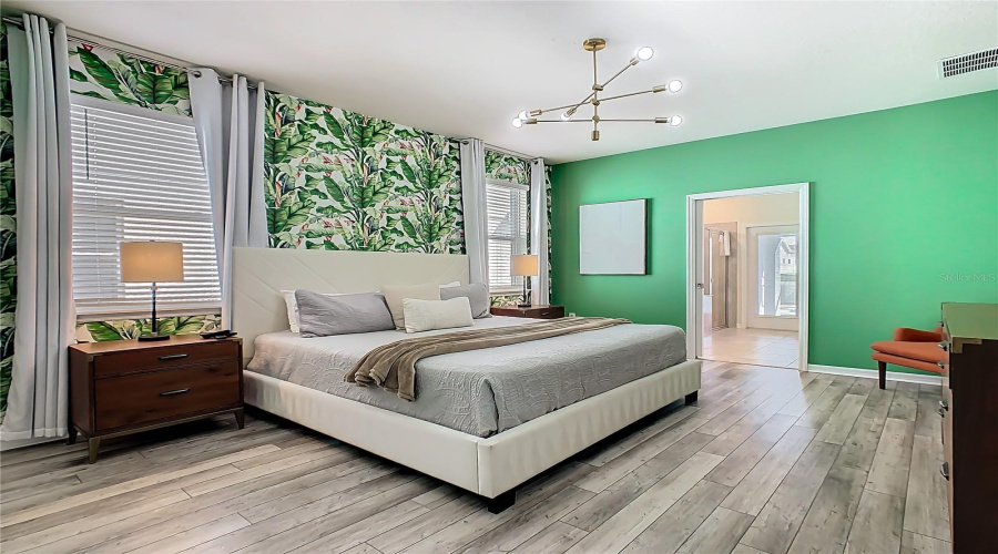 DAVENPORT, Florida 33897, 10 Bedrooms Bedrooms, ,8 BathroomsBathrooms,Residential,For Sale,LILAC,0,MFRO6346180