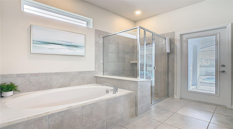 DAVENPORT, Florida 33897, 10 Bedrooms Bedrooms, ,8 BathroomsBathrooms,Residential,For Sale,LILAC,0,MFRO6346180