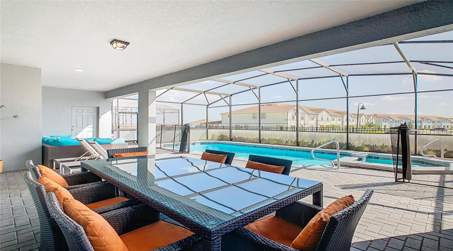 DAVENPORT, Florida 33897, 10 Bedrooms Bedrooms, ,8 BathroomsBathrooms,Residential,For Sale,LILAC,0,MFRO6346180