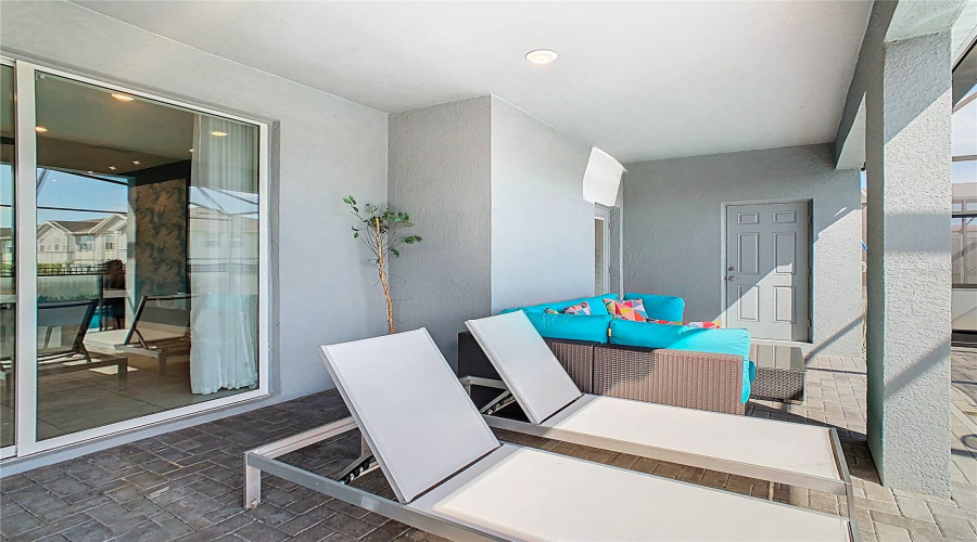 DAVENPORT, Florida 33897, 10 Bedrooms Bedrooms, ,8 BathroomsBathrooms,Residential,For Sale,LILAC,0,MFRO6346180