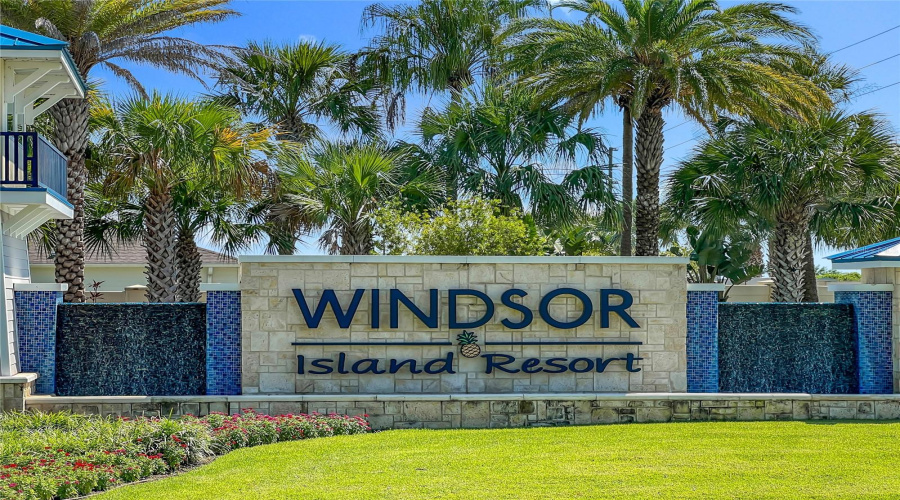 DAVENPORT, Florida 33897, 10 Bedrooms Bedrooms, ,8 BathroomsBathrooms,Residential,For Sale,LILAC,0,MFRO6346180