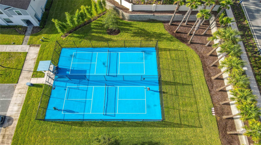 DAVENPORT, Florida 33897, 10 Bedrooms Bedrooms, ,8 BathroomsBathrooms,Residential,For Sale,LILAC,0,MFRO6346180