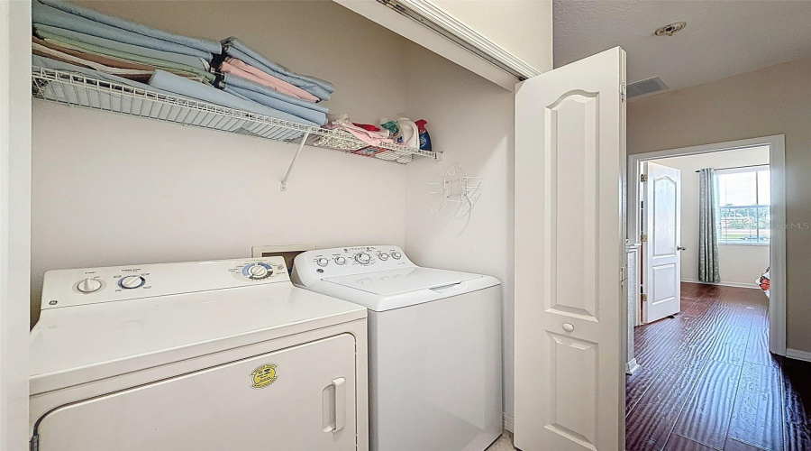 DAVENPORT, Florida 33897, 2 Bedrooms Bedrooms, ,2 BathroomsBathrooms,Residential,For Sale,BEXLEY,0,MFRO6346183