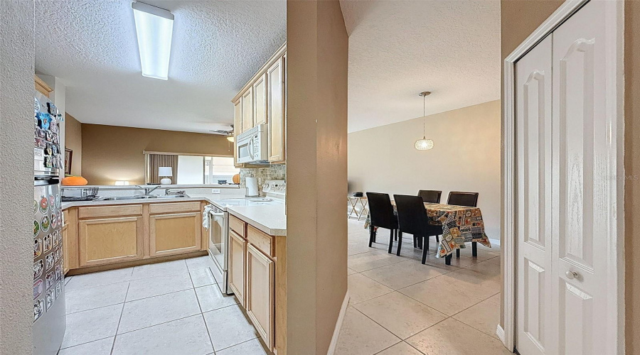 DAVENPORT, Florida 33897, 2 Bedrooms Bedrooms, ,2 BathroomsBathrooms,Residential,For Sale,BEXLEY,0,MFRO6346183