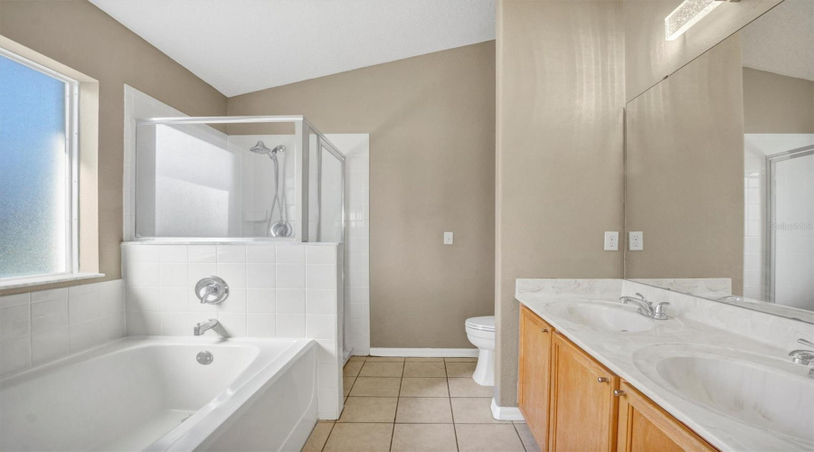 DAVENPORT, Florida 33837, 3 Bedrooms Bedrooms, ,2 BathroomsBathrooms,Residential,For Sale,WINDSOR ESTATES,0,MFRO6342235