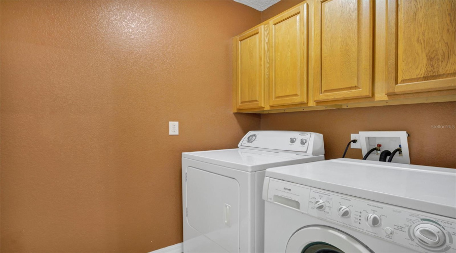 DAVENPORT, Florida 33837, 3 Bedrooms Bedrooms, ,2 BathroomsBathrooms,Residential,For Sale,WINDSOR ESTATES,0,MFRO6342235