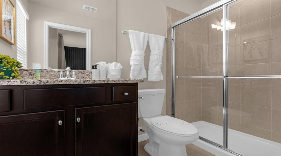 DAVENPORT, Florida 33897, 7 Bedrooms Bedrooms, ,5 BathroomsBathrooms,Residential,For Sale,LANA,0,MFRO6346203