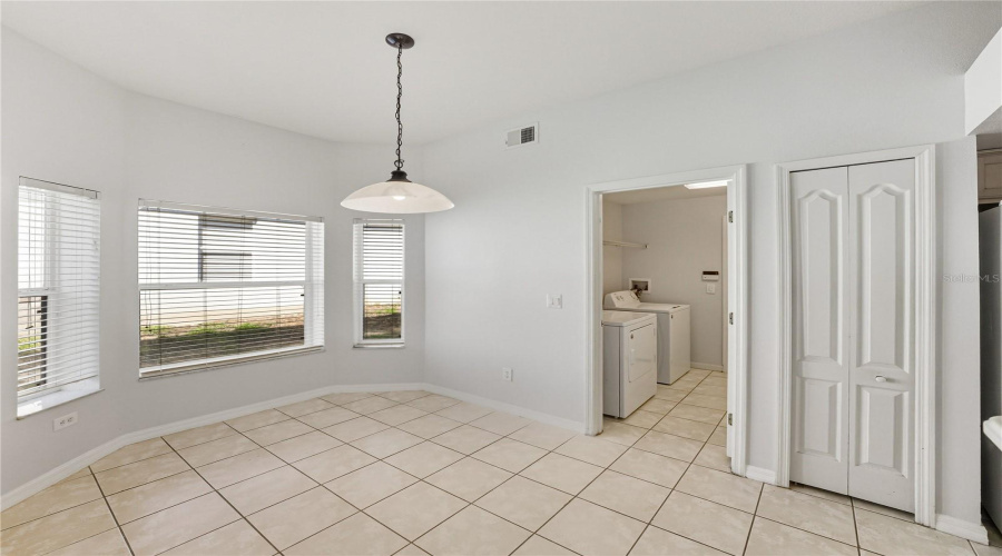 DAVENPORT, Florida 33896, 5 Bedrooms Bedrooms, ,3 BathroomsBathrooms,Residential,For Sale,RICHMOND,0,MFRO6346241