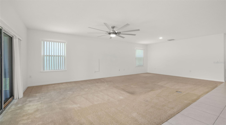 DAVENPORT, Florida 33837, 3 Bedrooms Bedrooms, ,2 BathroomsBathrooms,Residential,For Sale,PINECREST,0,MFRS5129273