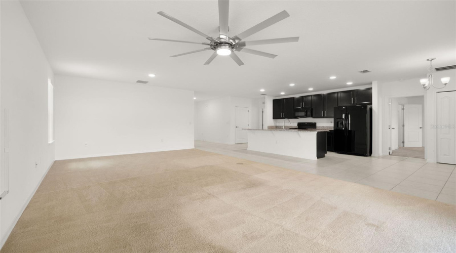 DAVENPORT, Florida 33837, 3 Bedrooms Bedrooms, ,2 BathroomsBathrooms,Residential,For Sale,PINECREST,0,MFRS5129273