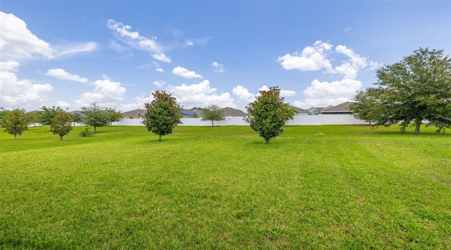 DAVENPORT, Florida 33837, 3 Bedrooms Bedrooms, ,2 BathroomsBathrooms,Residential,For Sale,PINECREST,0,MFRS5129273