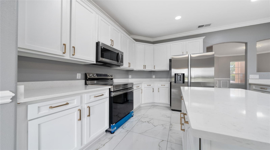 KISSIMMEE, Florida 34746, 4 Bedrooms Bedrooms, ,3 BathroomsBathrooms,Residential,For Sale,WINDWARD OAKS,0,MFRS5129826