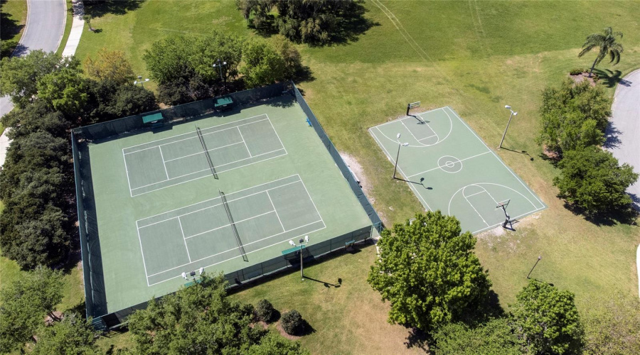 KISSIMMEE, Florida 34746, 4 Bedrooms Bedrooms, ,3 BathroomsBathrooms,Residential,For Sale,WINDWARD OAKS,0,MFRS5129826